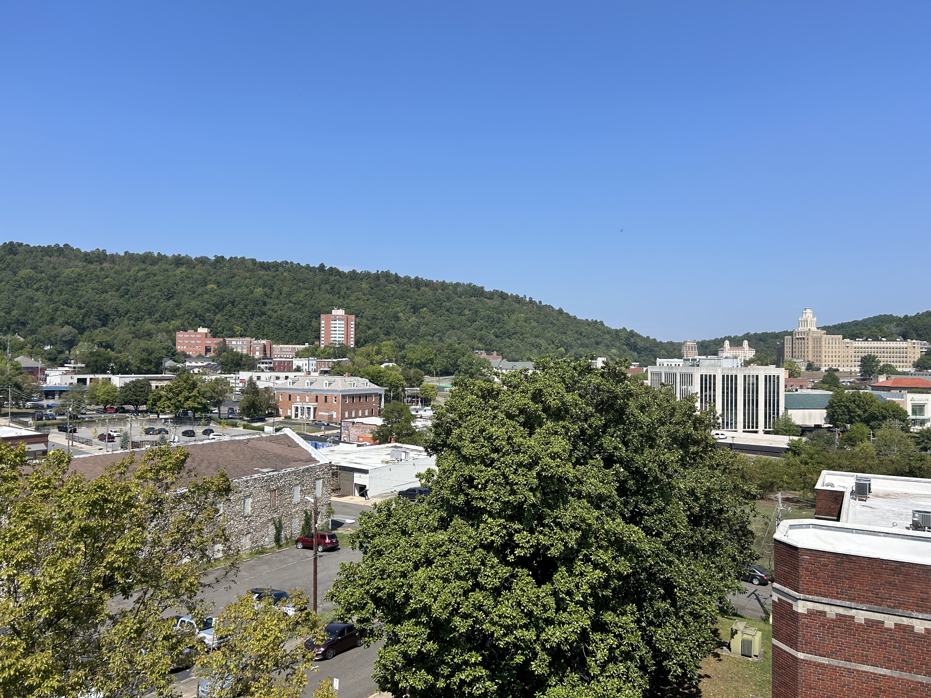 125 Oak St - 1-401